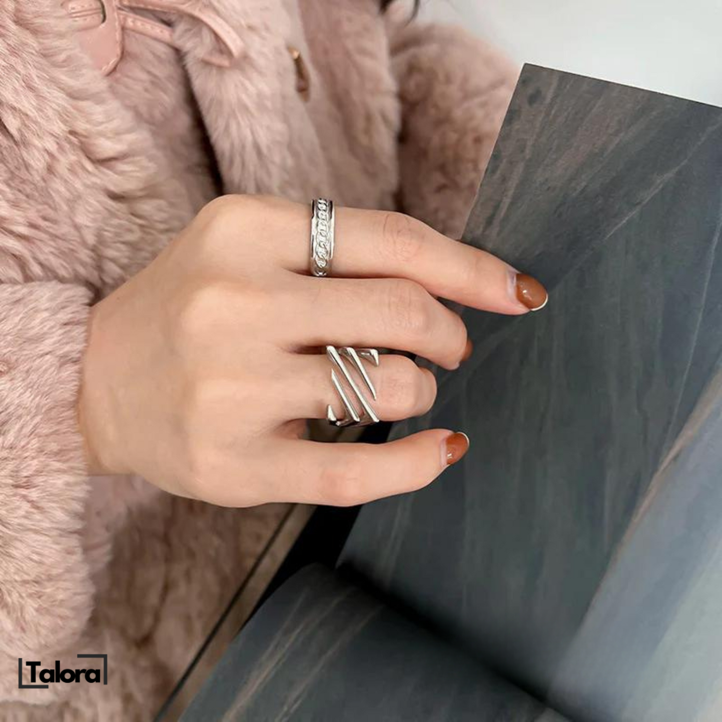 Silvara | Zilveren ring | 25% korting
