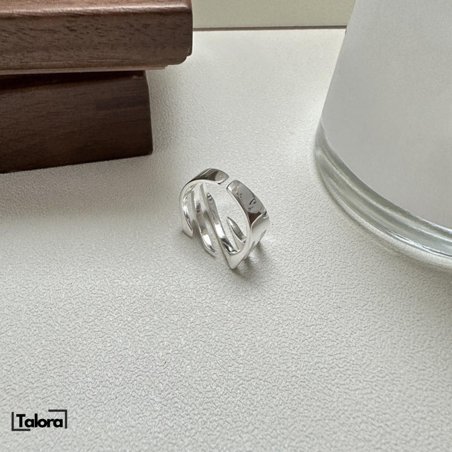 Silvara | Zilveren ring | 25% korting