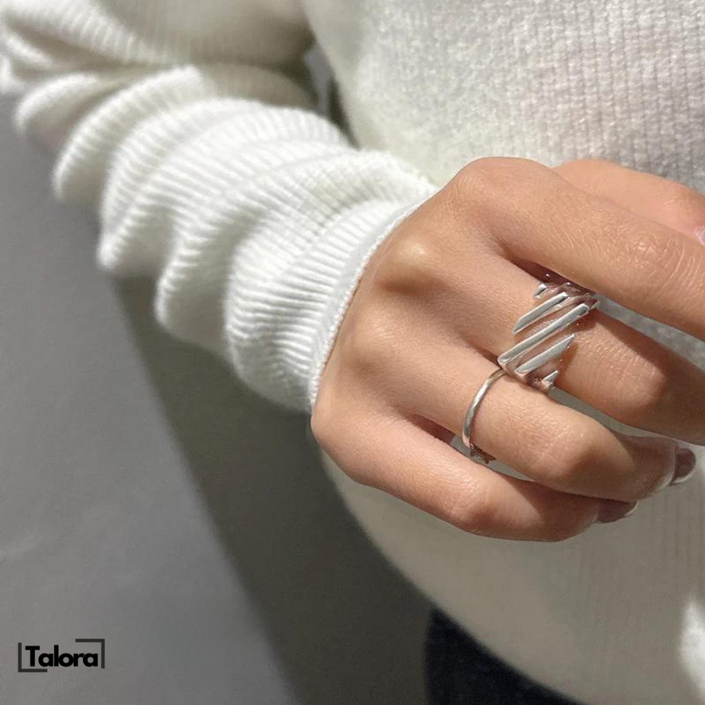 Silvara | Zilveren ring | 25% korting